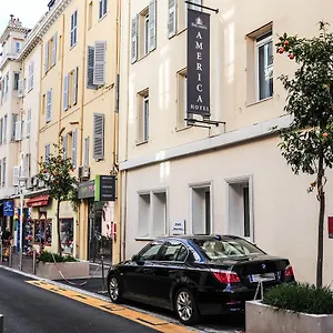 4* Hotel America
